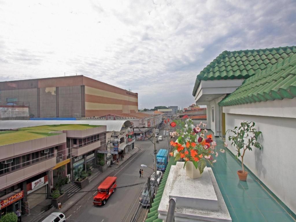 Hotel Galleria Davao City Exteriér fotografie